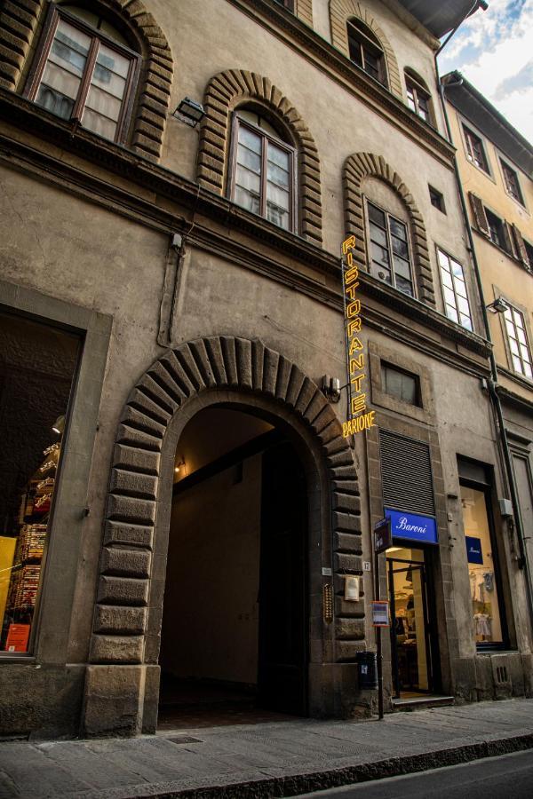 Appartement Studio In Tornabuoni Within A Renaissance Building *
